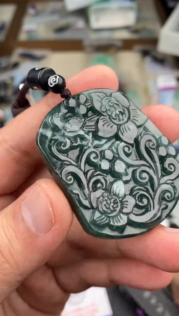 【闪购商品】翡翠颈饰未镶嵌  天然翡翠，一物一图