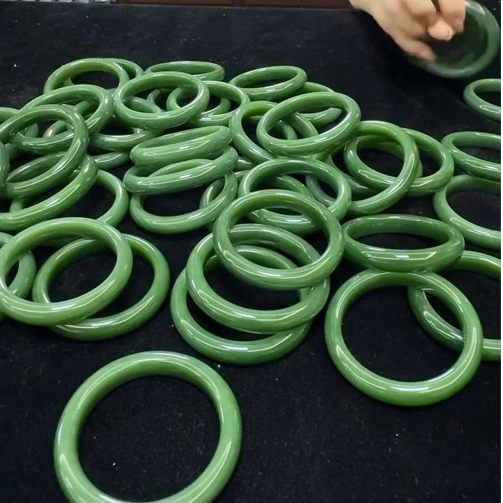 【老郑家】和田玉手镯一支 (多样性发1件)