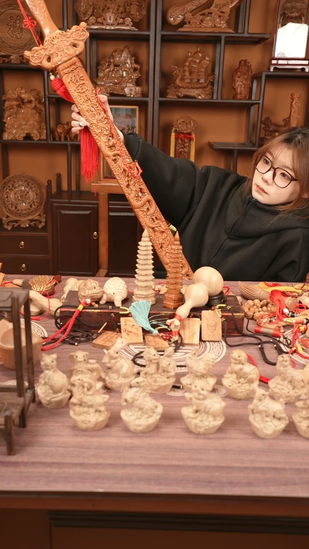 【闪购商品】桃木木雕1m手工桃木剑