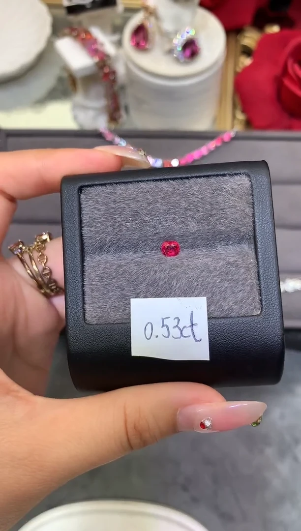 未镶嵌裸石定制尖晶石维*克枕型 绝地武士 0.53ct