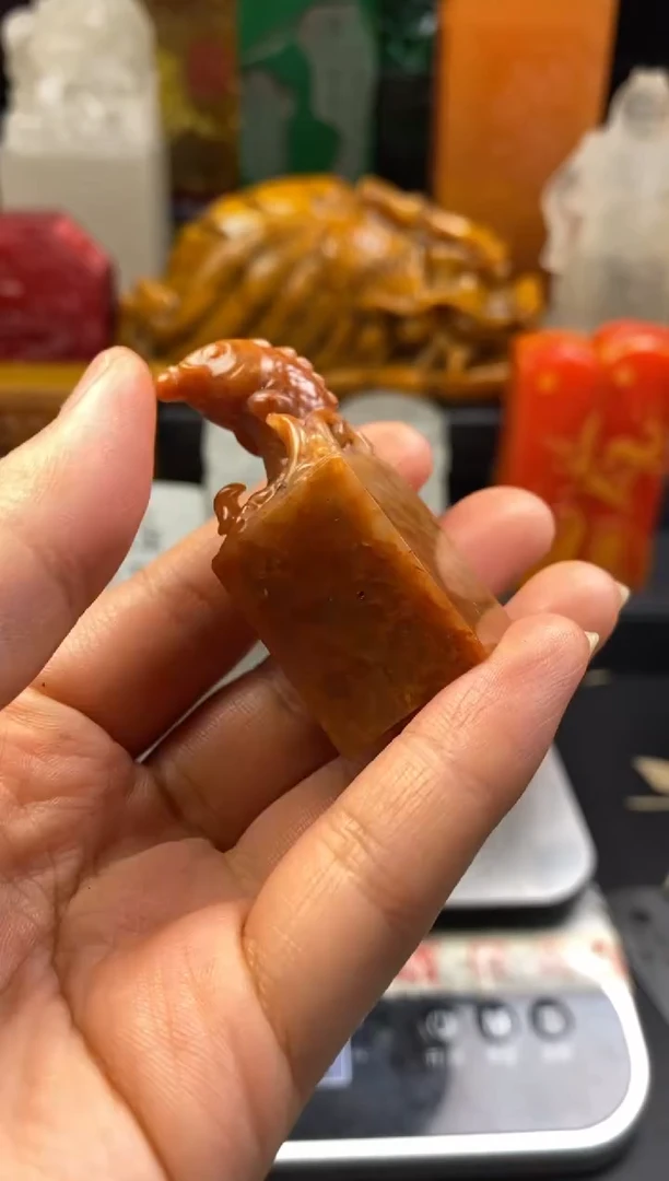 寿山石印石红石年年有鱼印钮 无印面