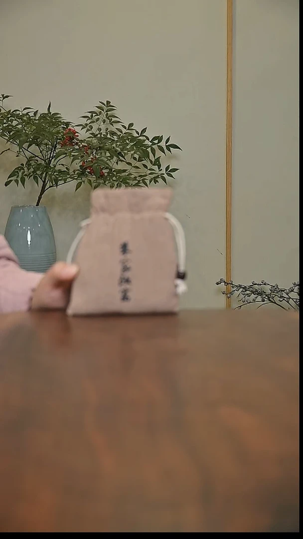 慧****?单杯袋子 朱家汝窑款