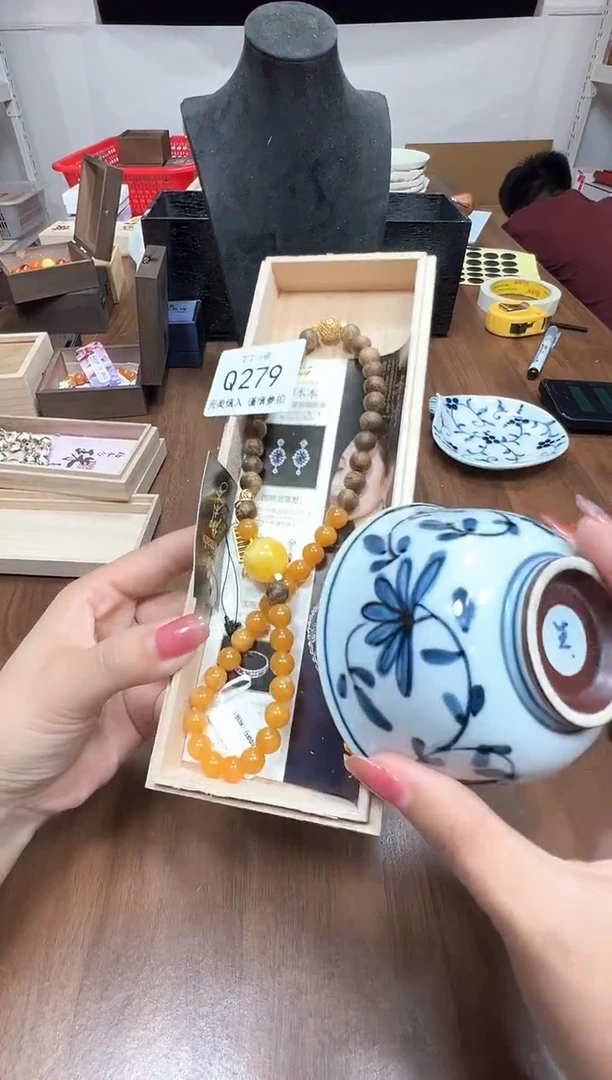 瓷片沧**水Q279