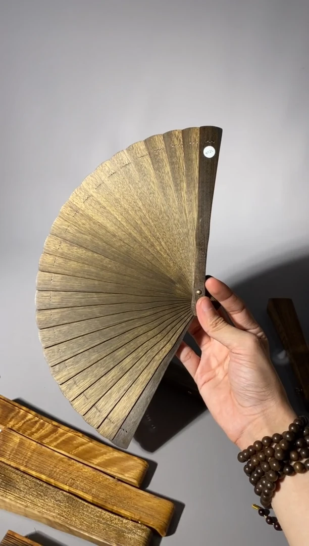 金丝楠心****争912号18cm乌木金丝楠小叶桢楠扇子