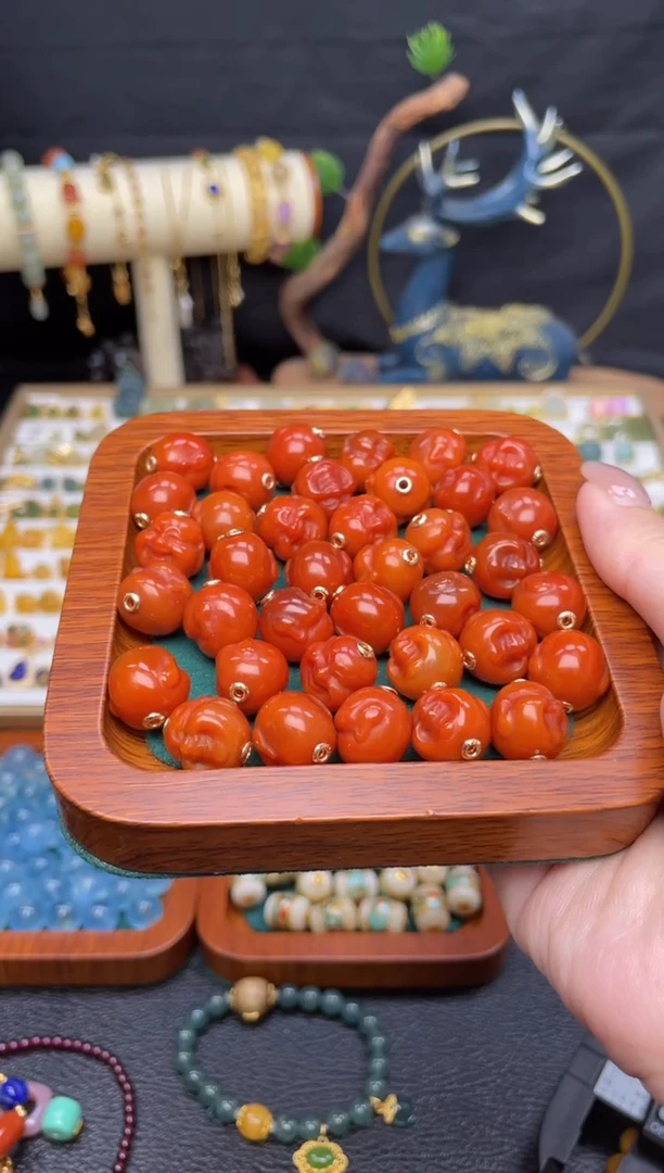 【闪购商品】南红玛瑙佛头18K金镶嵌单个装（18K金贴片）多样性发货