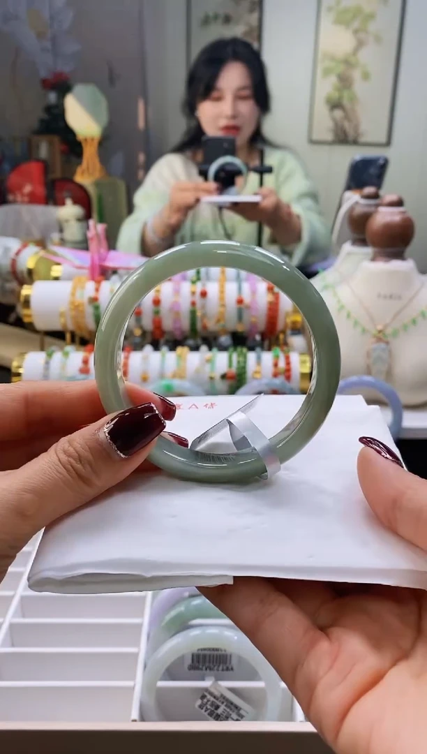 未镶嵌手镯翡翠60号61.1/11.9*7.4