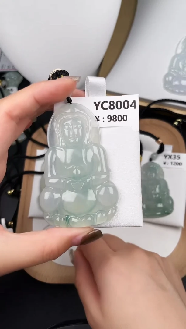 颈饰未镶嵌翡翠YC8004高冰绿飘花超大观音