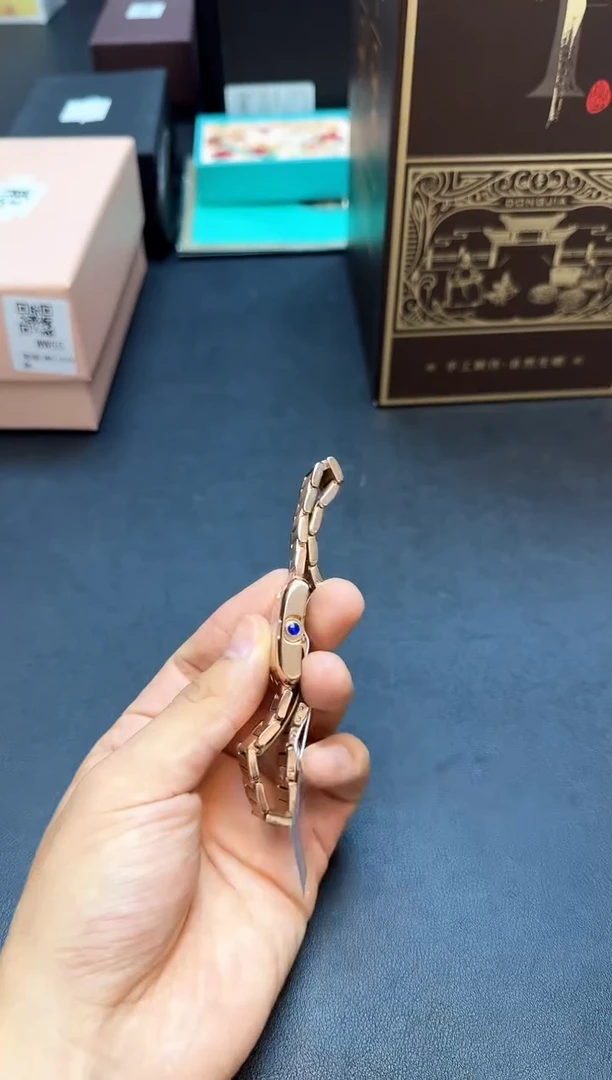 瓷片全新正品一件不留@@WE1522