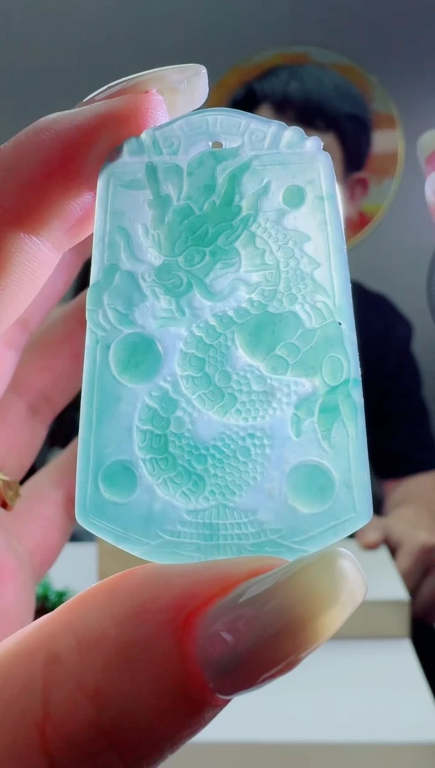 翡翠未镶嵌颈饰多样性随机发其一