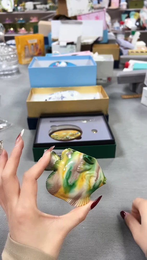 【闪购商品】瓷片闻香杯新号起号不计成本，点菜优先