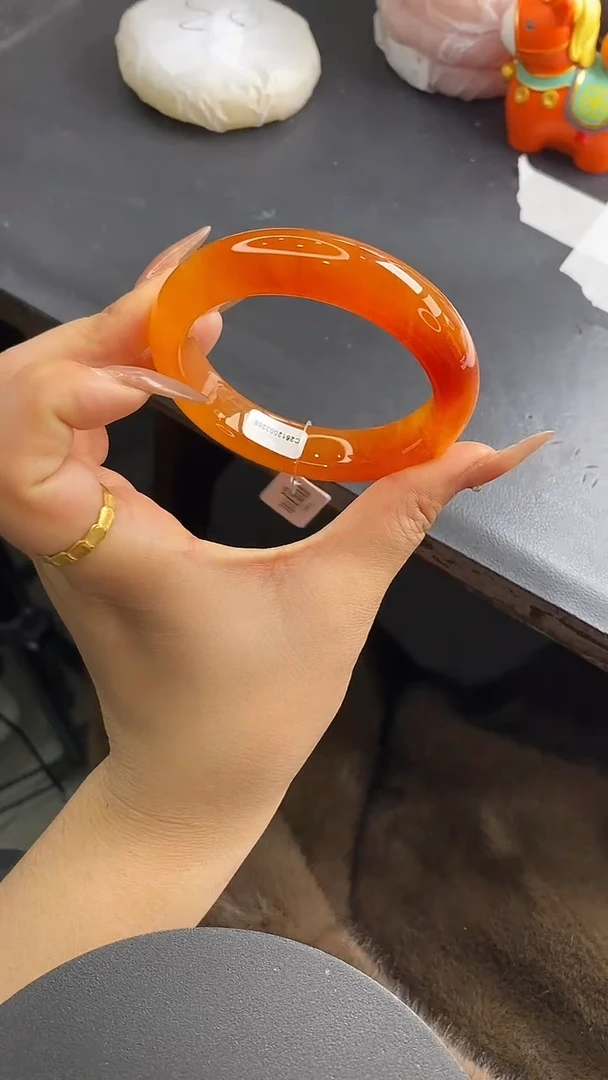 未镶嵌手镯石英质玉w26-HHB56+