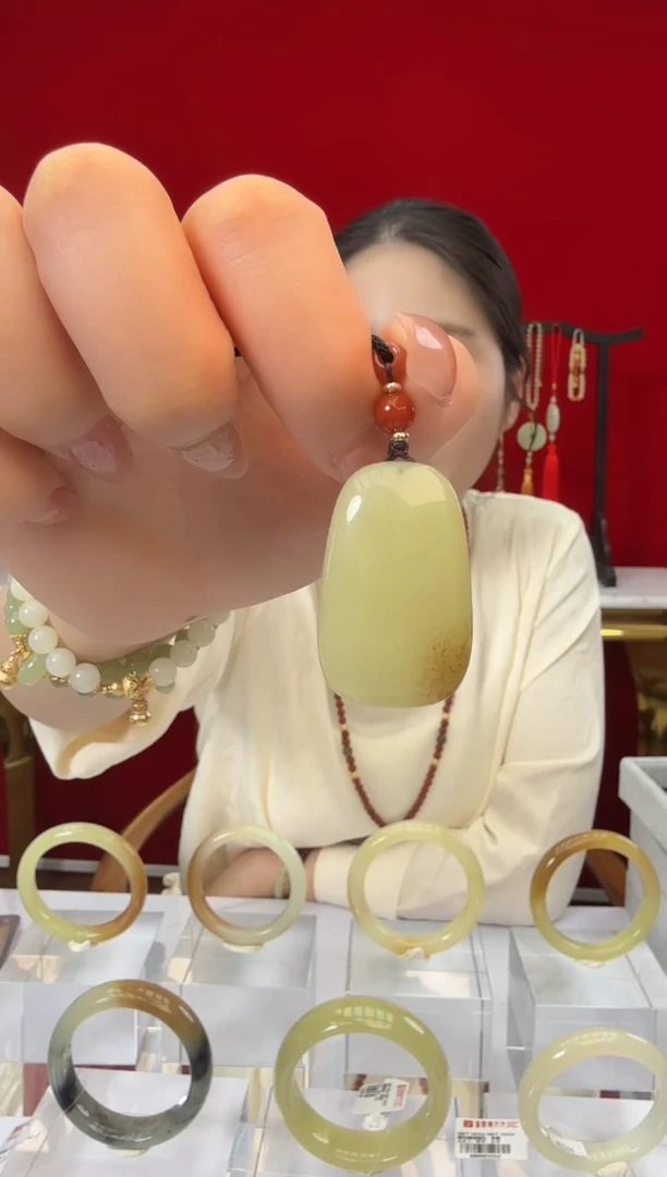 项链未镶嵌和田玉闪购平安牌尺寸约35*22mm