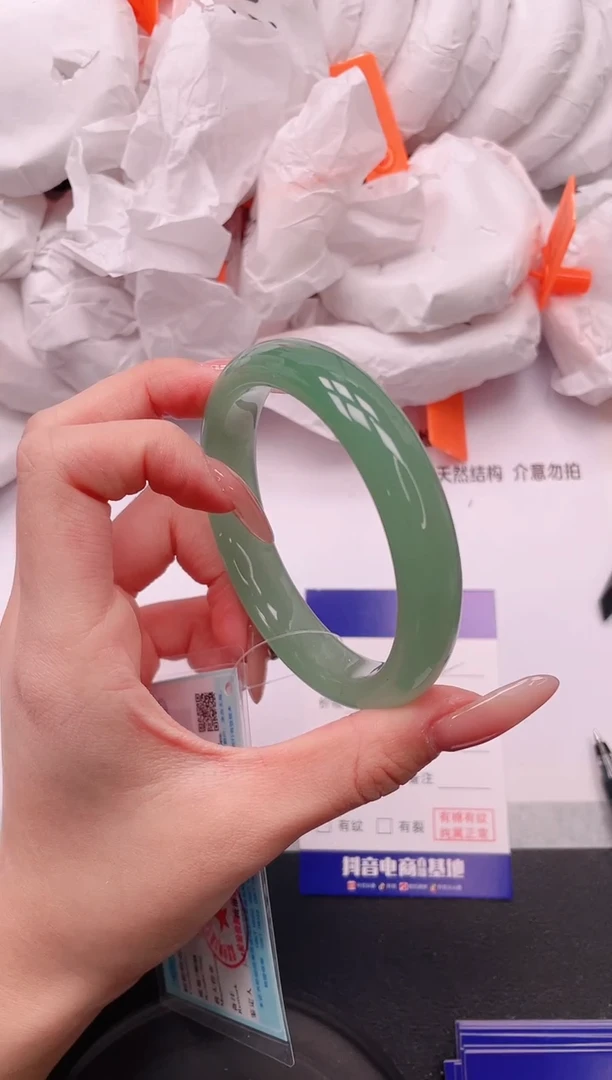 未镶嵌手镯石英质玉14V62-60