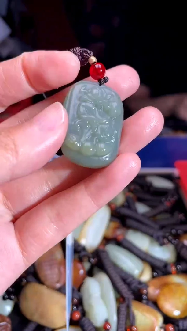 和田玉未镶嵌挂件1
