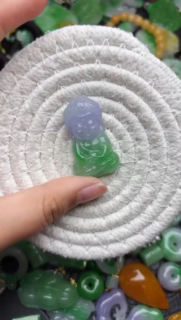 颈饰未镶嵌翡翠缅甸翡翠吊坠