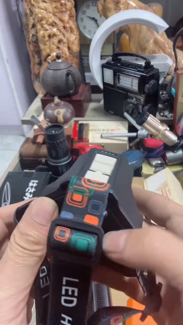 瓷片闪购商品  如图所示