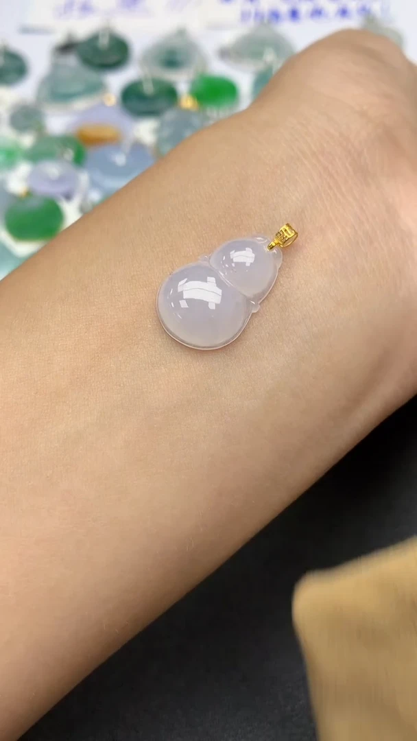 翡翠未镶嵌颈饰天然缅甸a货翡翠