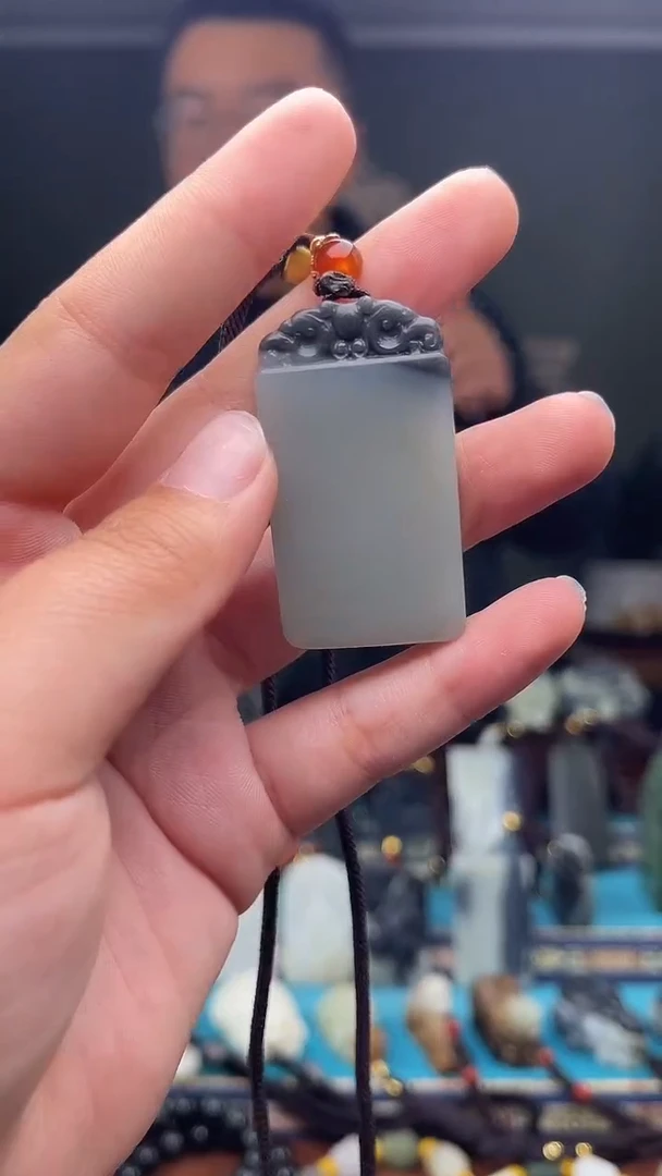 未镶嵌和田玉挂件1