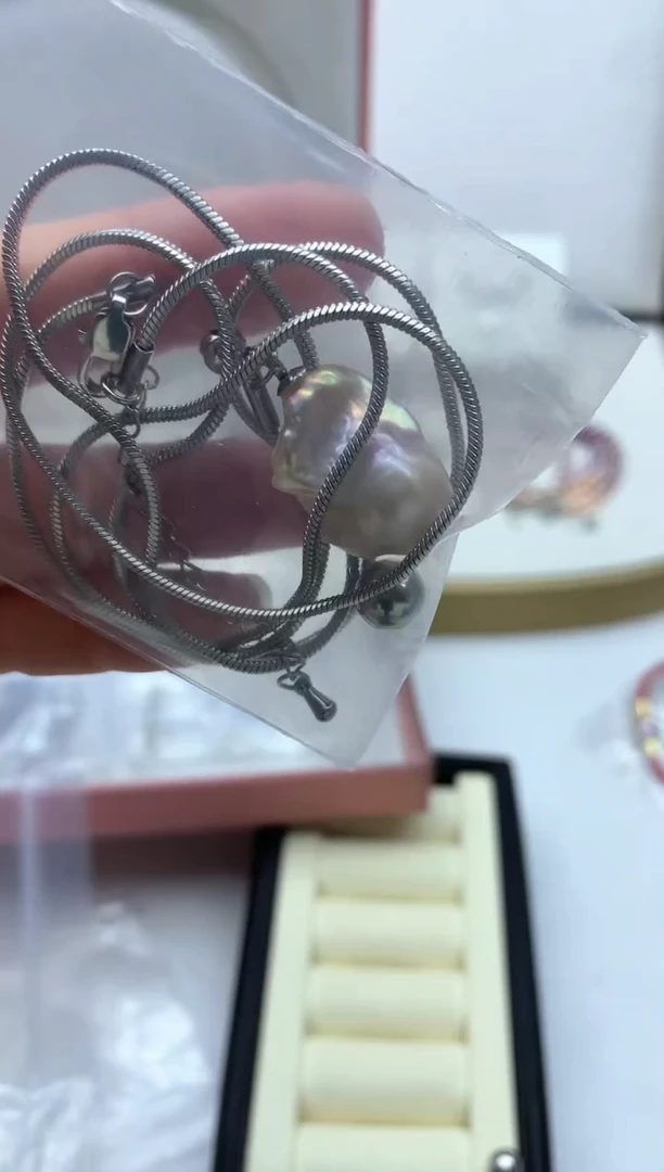 颈饰未镶嵌淡水珍珠多样性发其一