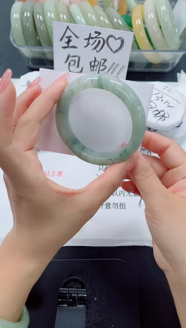 未镶嵌手镯石英质玉87-55.6