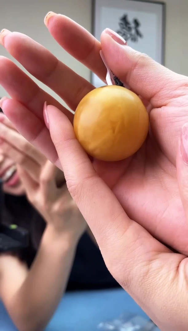 琥珀未镶嵌珠宝奇石T0假一罚十多样性发其一
