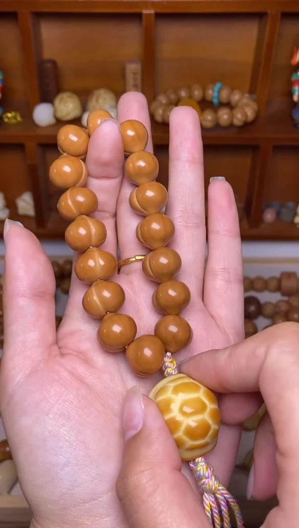 把件猴头核桃高定柯基屁桃➕富甲手持