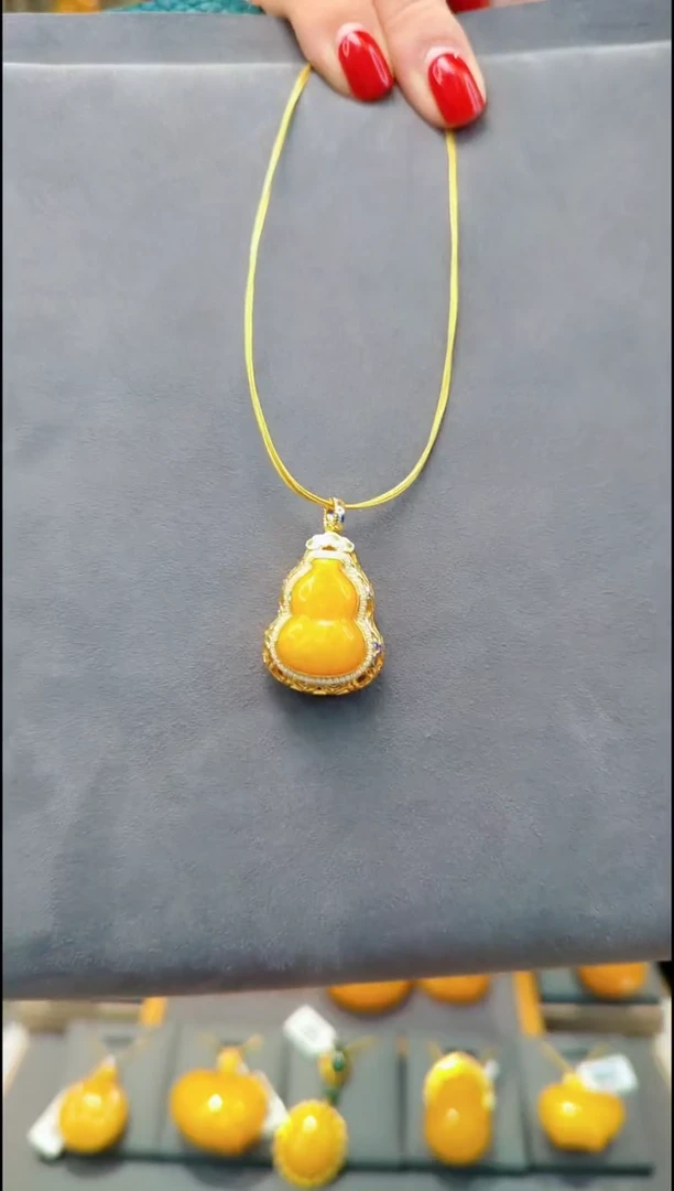 【闪购商品】蜜蜡颈饰银S925镀金镶嵌H094蜜蜡吊坠赠项圈