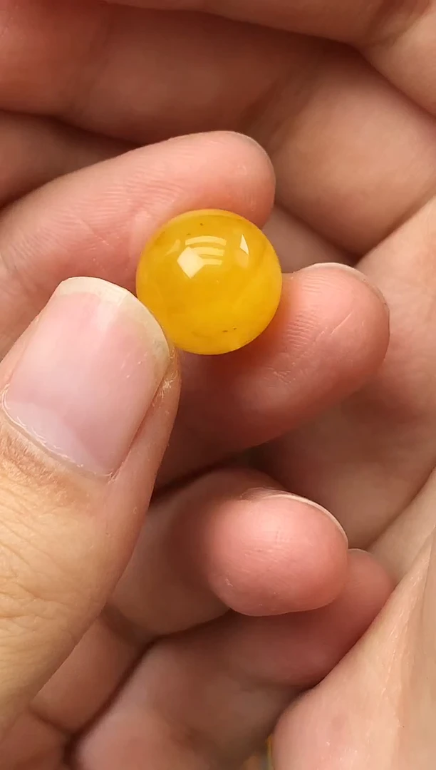 未镶嵌琥珀珠宝奇石169