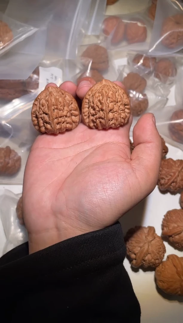 把件文玩核桃b*g三角白