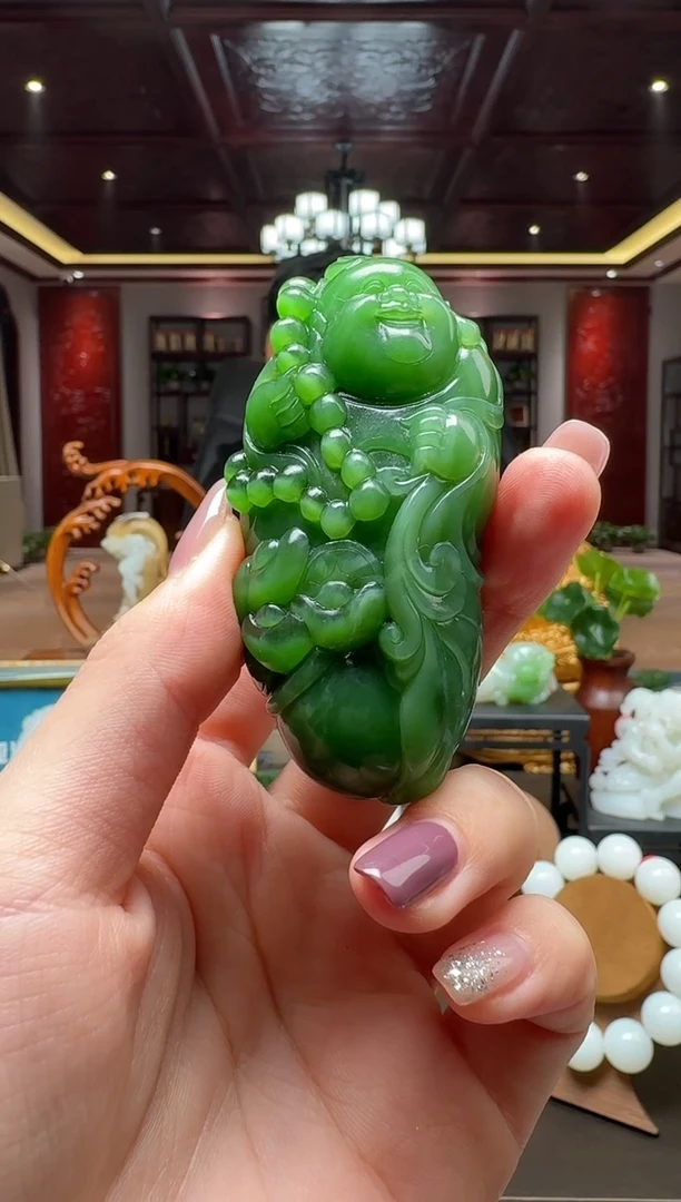 未镶嵌和田玉挂件by