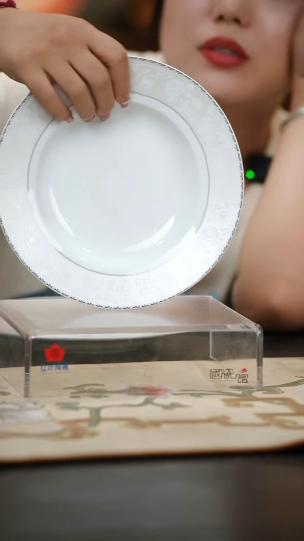 4个微瑕白玫瑰8英寸汤盘