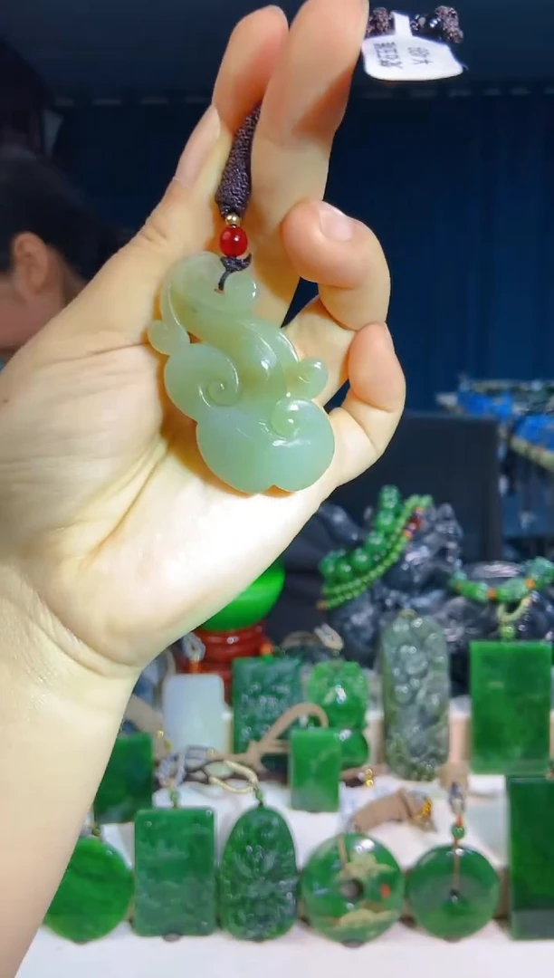 【闪购商品】和田玉挂件未镶嵌1