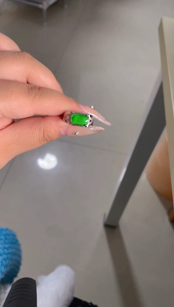 【闪购商品】翡翠戒指未镶嵌天然A货翡翠3