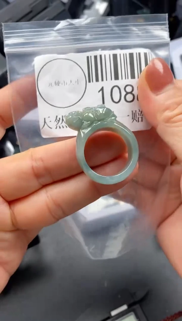 吊坠(不含链)未镶嵌翡翠1088