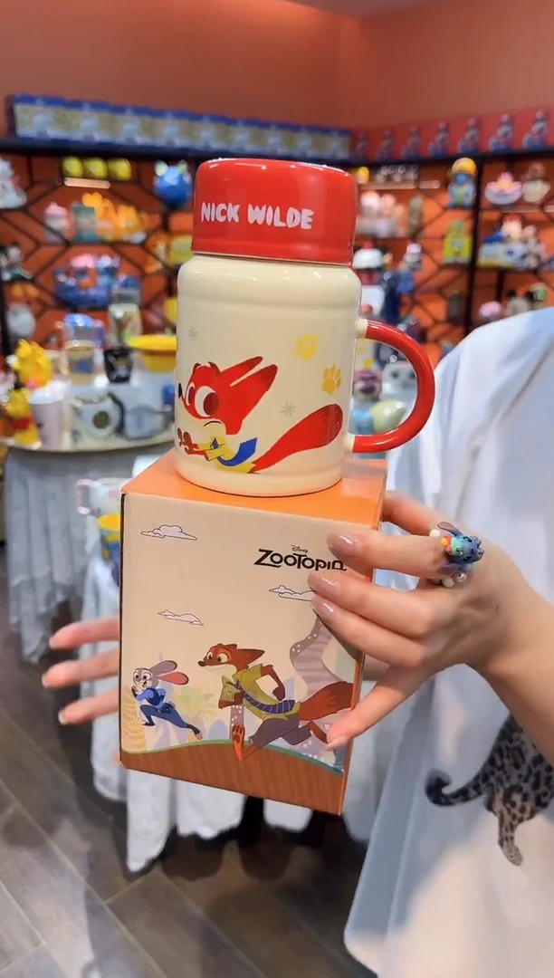 瓷片@@疯狂动物城狐尼克陶瓷带盖圆柱杯