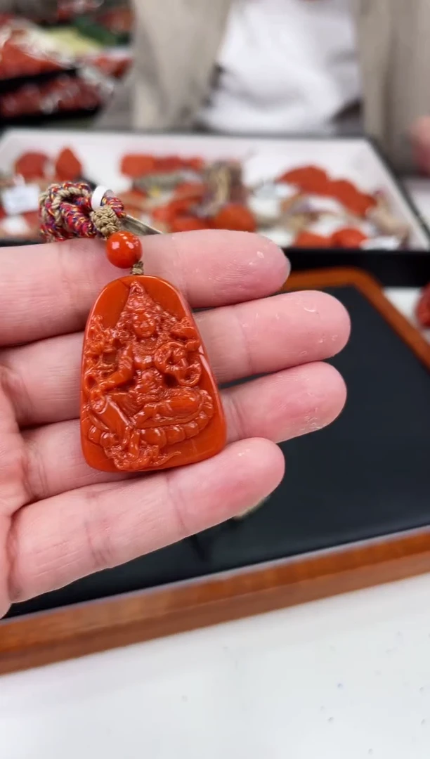 【闪购商品】南红玛瑙吊坠未镶嵌一个/条