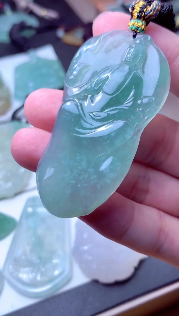 颈饰未镶嵌翡翠天然A货翡翠