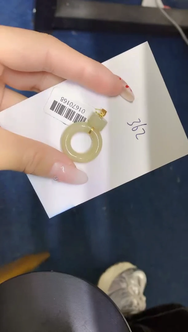 【闪购商品】翡翠颈饰18K金镶嵌000000000000