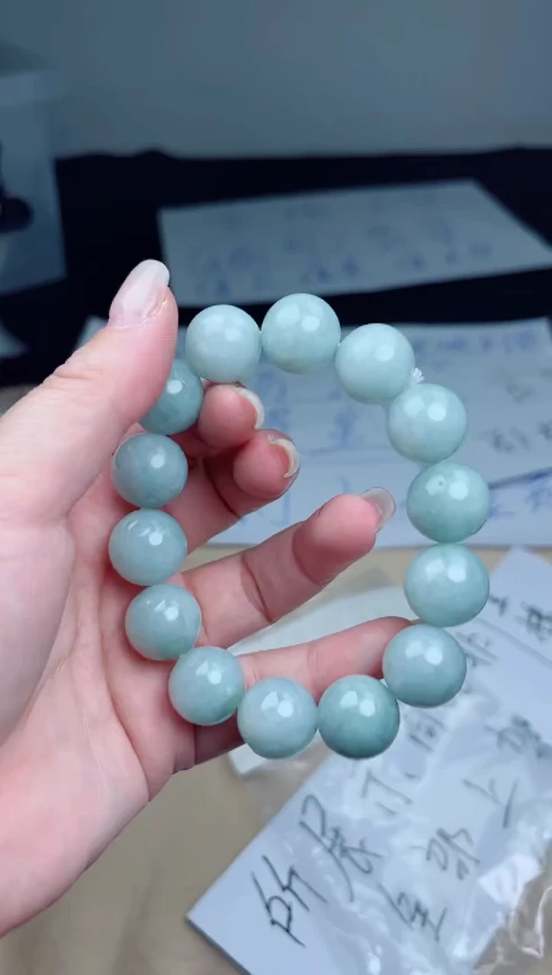 定制翡翠未镶嵌珠串