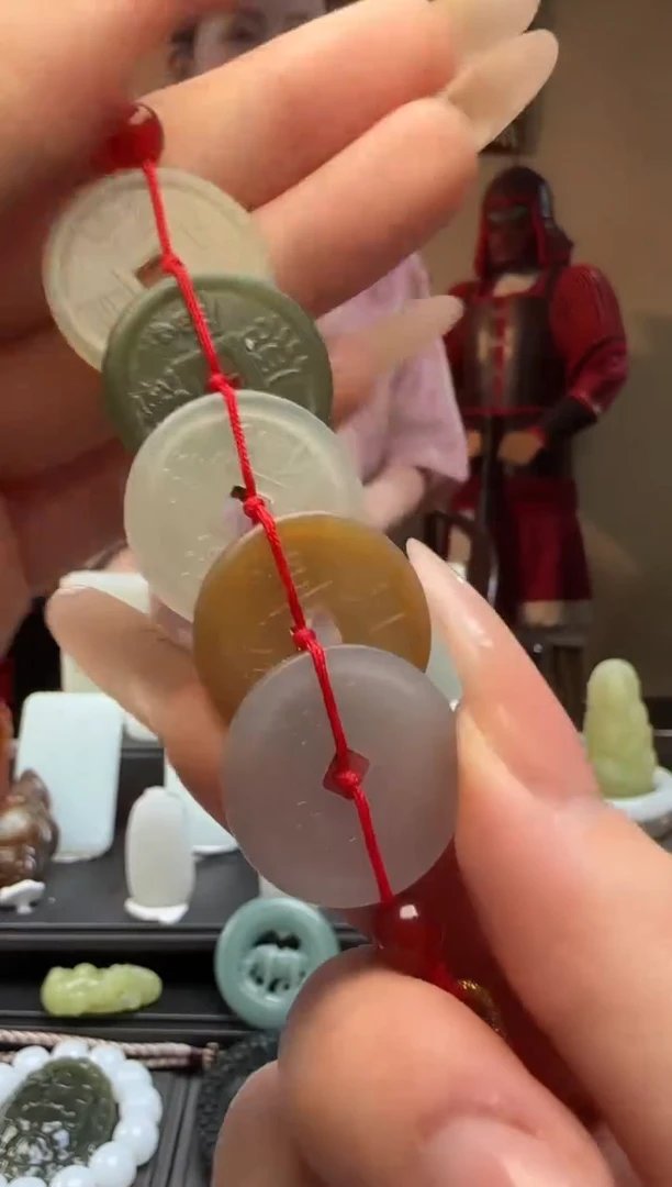 【闪购商品】和田玉五帝钱未镶嵌挂坠（多样性发货）