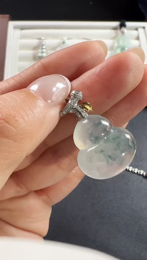 颈饰18K金镶嵌翡翠KXLJ1223-069