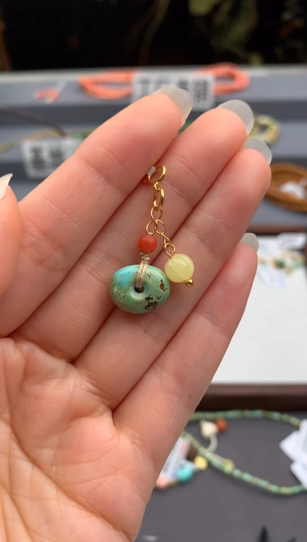 未镶嵌挂件南红玛瑙茜.C215