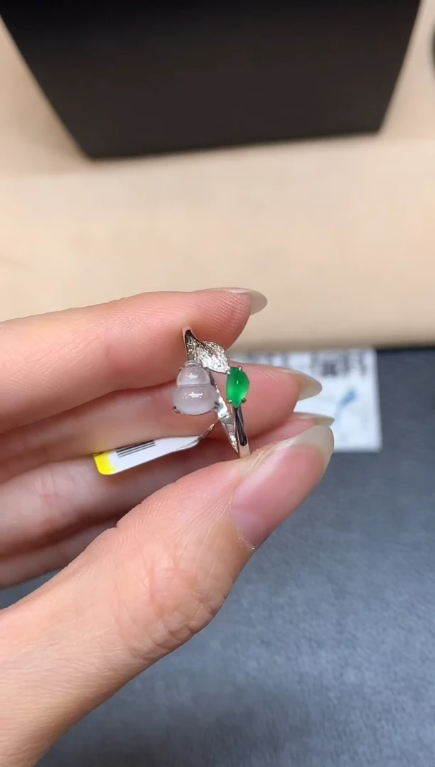 颈饰18K金镶嵌翡翠2【无服务费葫芦【无服务费