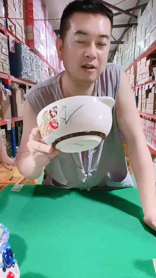 瓷片碗碟好物一件不留@@1