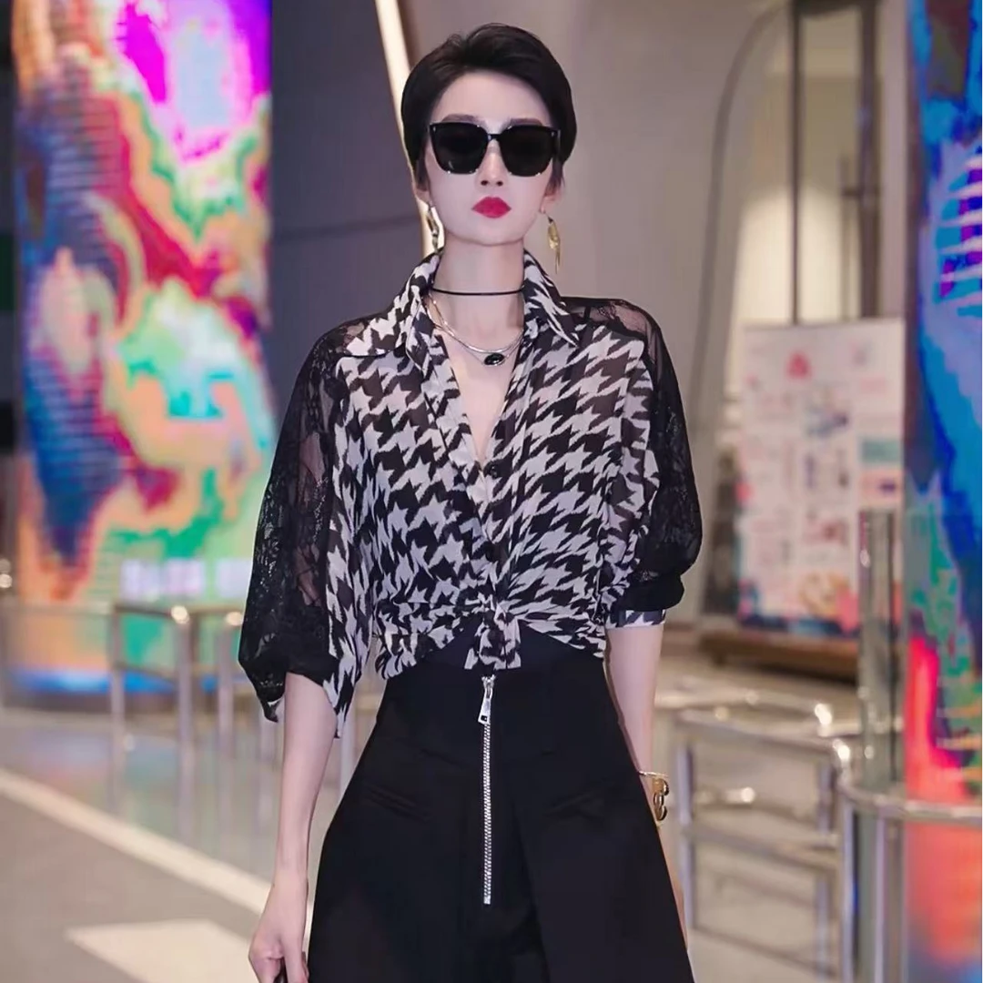 （萱萱推荐）气质优雅千鸟格镂空上衣