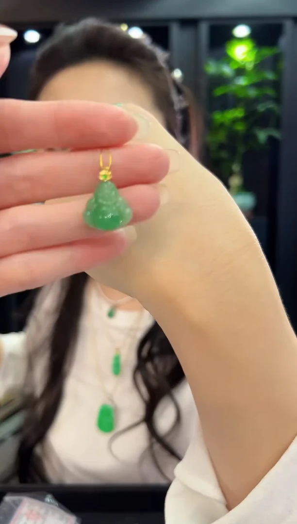 颈饰18K金镶嵌翡翠 缅料A货/支持复检/一件