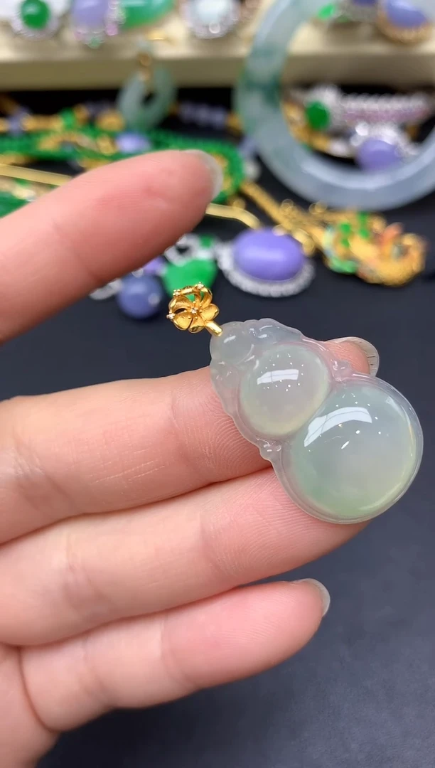 颈饰18K金镶嵌翡翠30-雪姐翡翠天天见