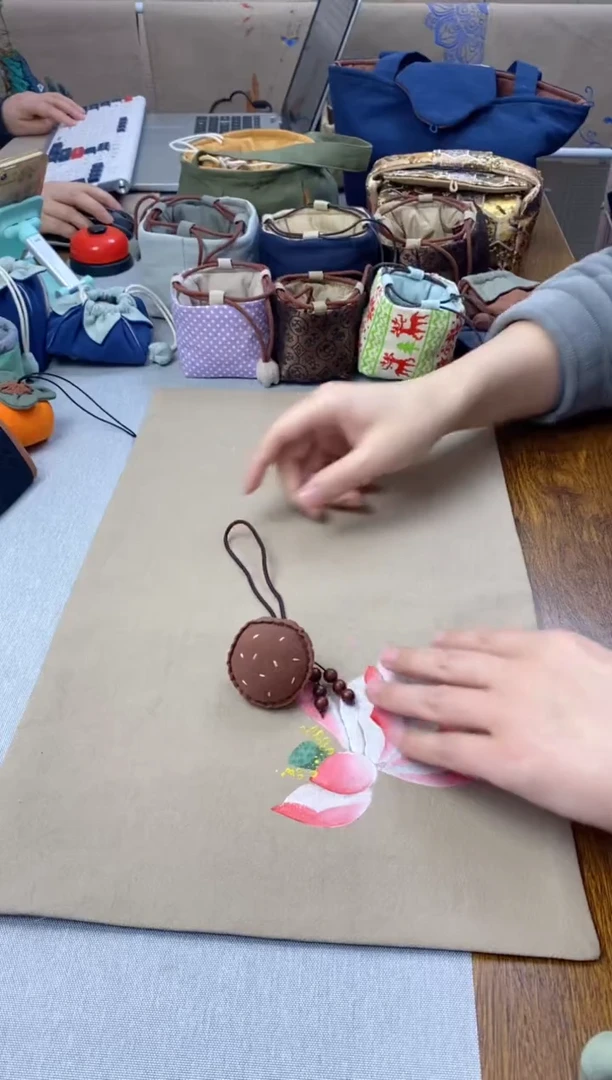 【闪购商品】木珠莲蓬挂件（咖色）————