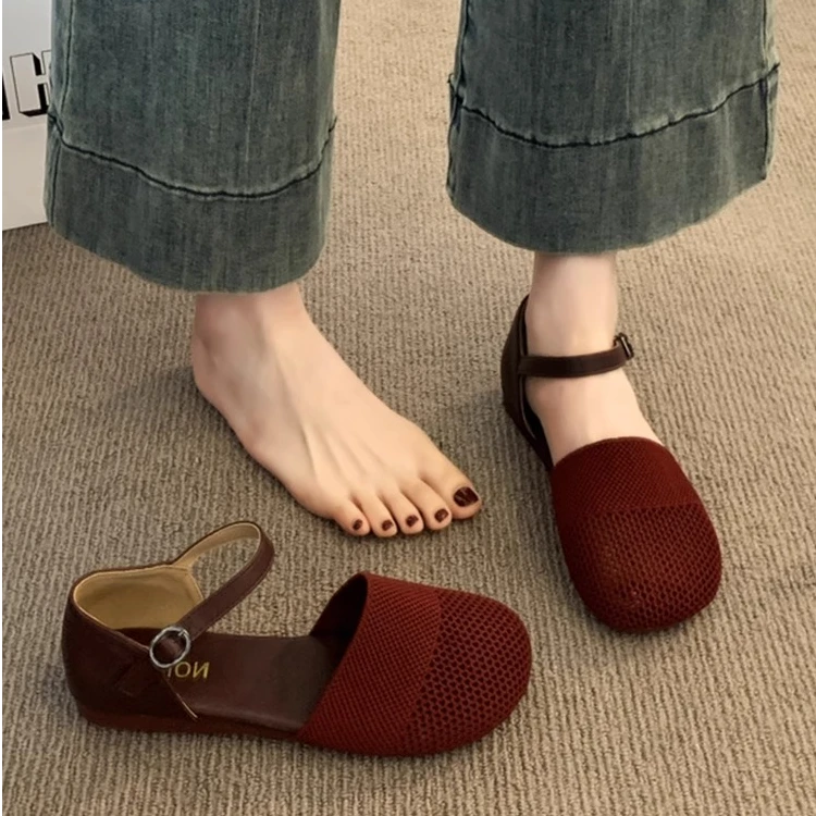 法式平底包头凉鞋女款2025新款夏季外穿配裙一字带镂空沙滩罗马鞋