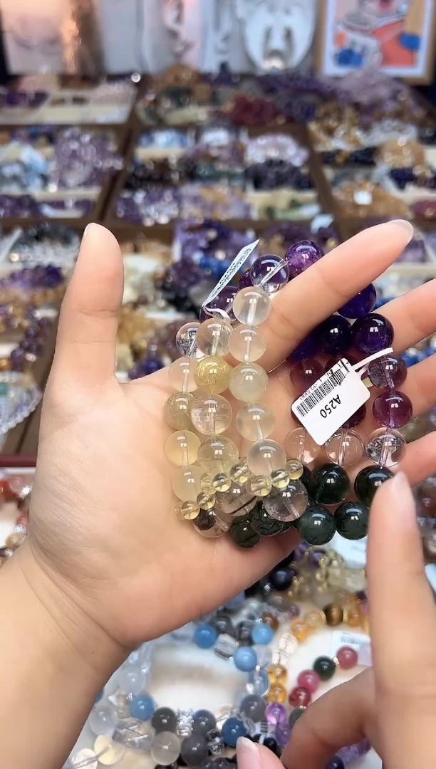 【闪购商品】水晶手链未镶嵌A250 天然乌拉圭+金发+绿发